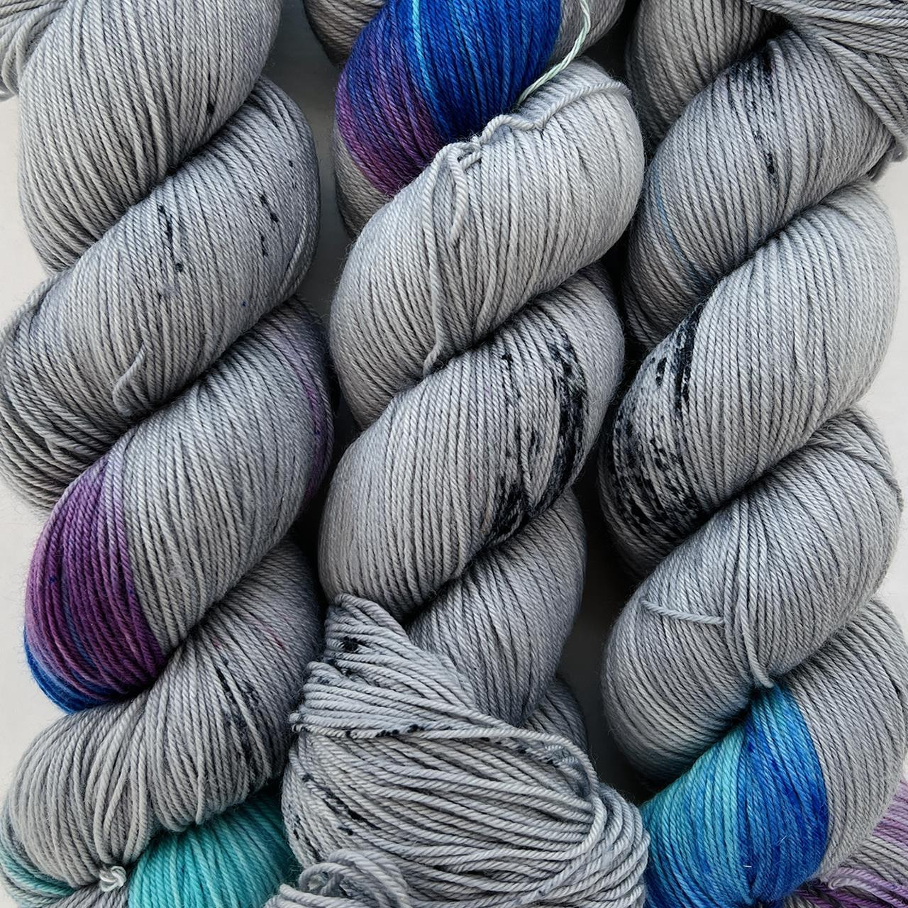 ST Smooth Blue Raspberry - Simply Socks Yarn Company