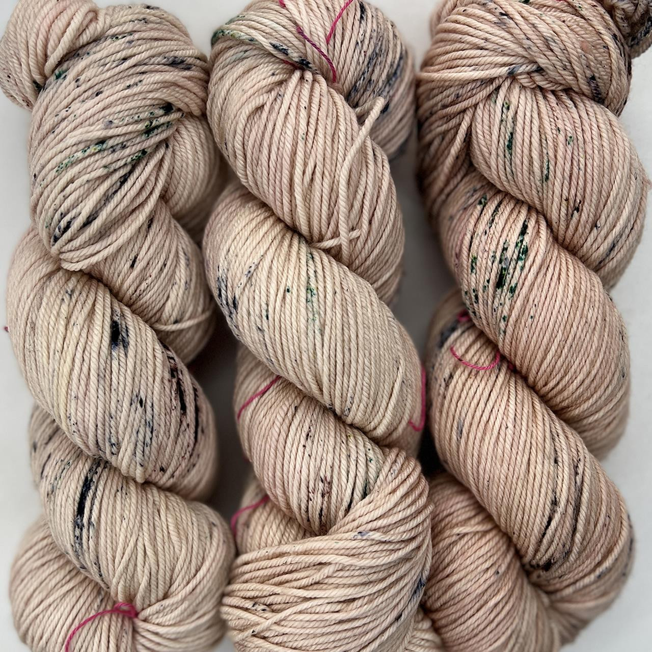 MT High Twist DK See Line Woman -