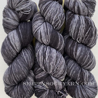 Urth Monochrome 3063 Charcoal -