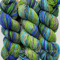 Urth Uneek Worsted 4025 -