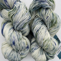 FA Cottage Sock Globe Thistle -