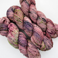 Qing Donegal Antique Rose -