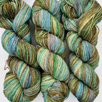 Urth Uneek Fingering 3034 -