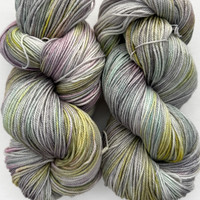 MT Pashmina Dye Me to the Moon -