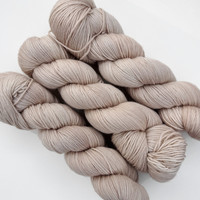 BY Bis-Sock Bisque -