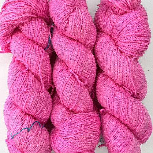 MT Tosh Sock Neon Pink -
