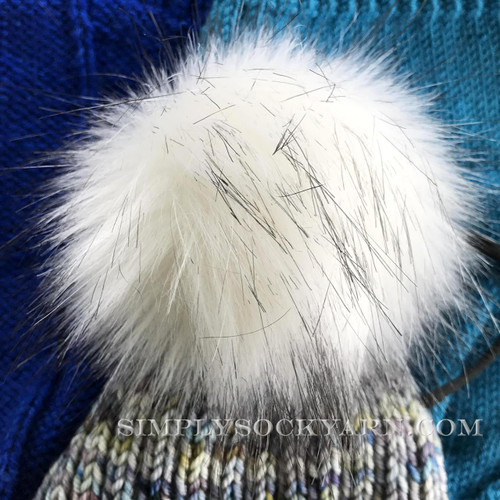SSYC Pom Pom Polar Bear - S -