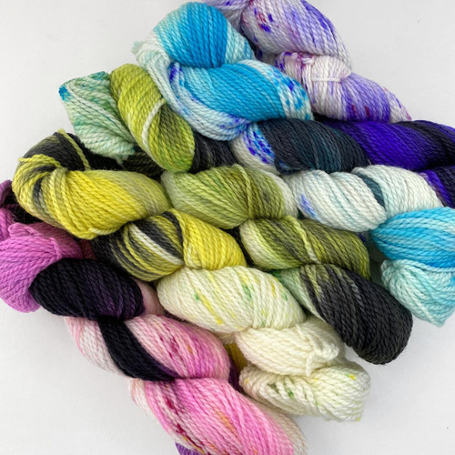WY 5 Minis Mad Tea Party -
