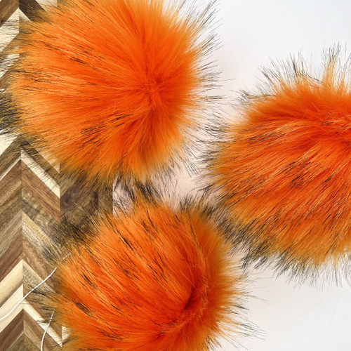 SSYC Pom Pom Carrots Luxe - M -