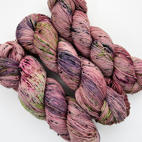 Qing Donegal Antique Rose -