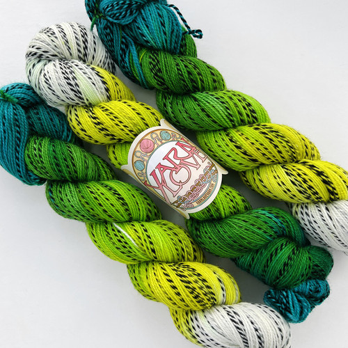 YL Twist Sock Poison Apple -