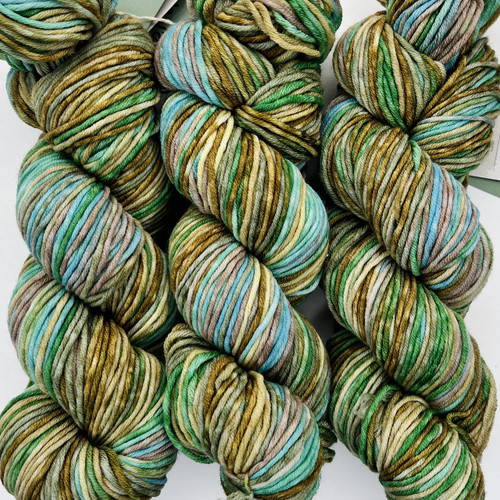 Urth Uneek Worsted 4034 - 716715491131