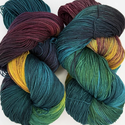FA Colossal Peacock -