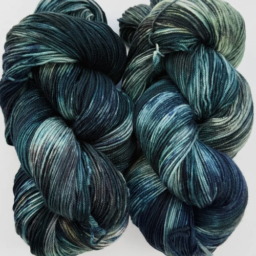 WY MA Twisted Tendrils -