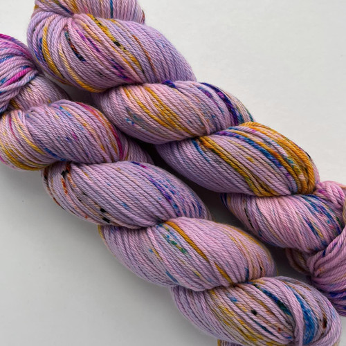 HF Merino DK Birthday Cake -