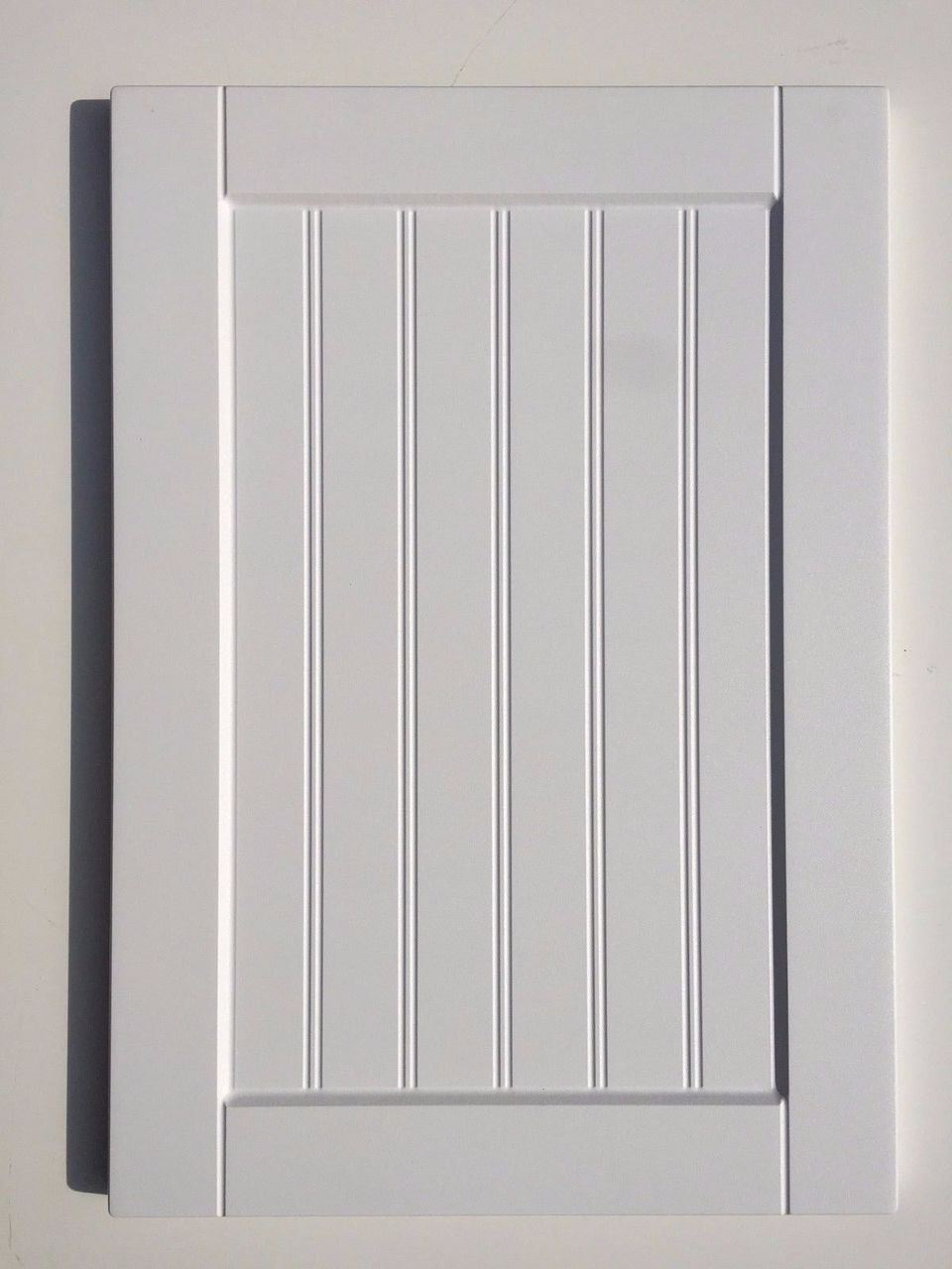 Matt White Howdens Stornoway Kitchen Bead And Butt Kitchen Door