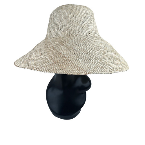 Bao Straw Capelines