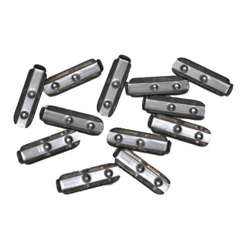 Sorbo Clips SS 45deg, 12 pieces of metal clips with a 45-degree angle for securing or connecting components.