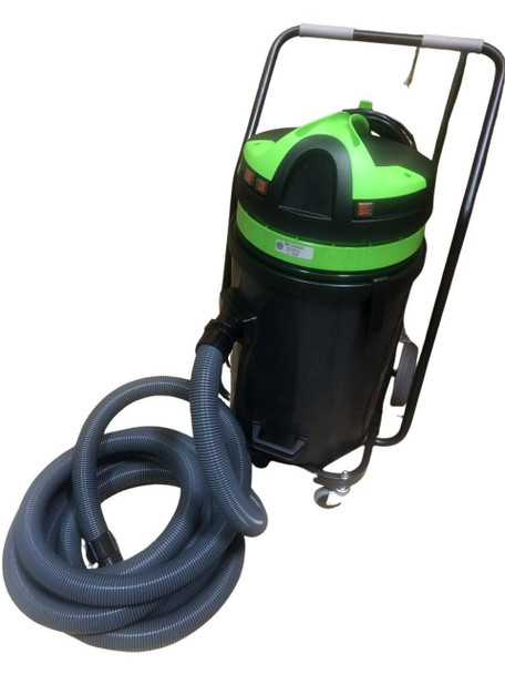Pulex Vacuum 24ga 3 Motor Sideport with Standard Filter, a commercial vacuum cleaner with a green and black body on a mobile cart, equipped with a flexible hose for heavy-duty cleaning.