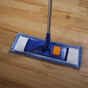 Ettore Microfiber replacement pad, cleaning mop pad on wooden floor.