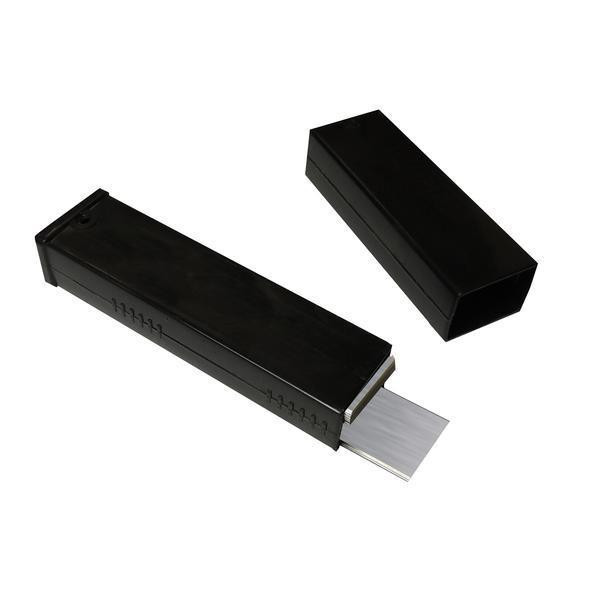 Unger Blades Ninja Stainless Steel 6in 25pk, set of professional stainless steel scraper blades with protective black cover.