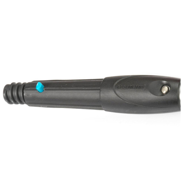 Moerman Pole Tip Universal Moerman, black pole tip for cleaning tools with blue button on the side.