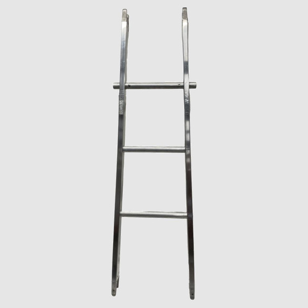 J.Racenstein Ladder Center 04ft Metallic, a sturdy silver metal ladder with four rungs designed for safe and reliable climbing.