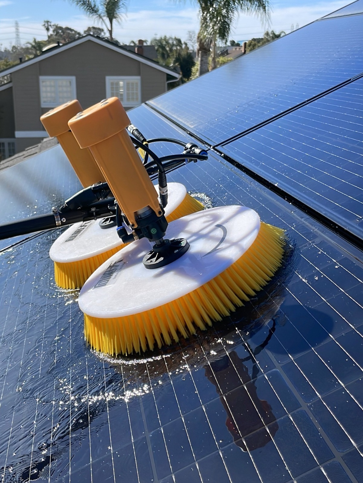 Solar-brush-dual-rotating-159-205-(2).jpg