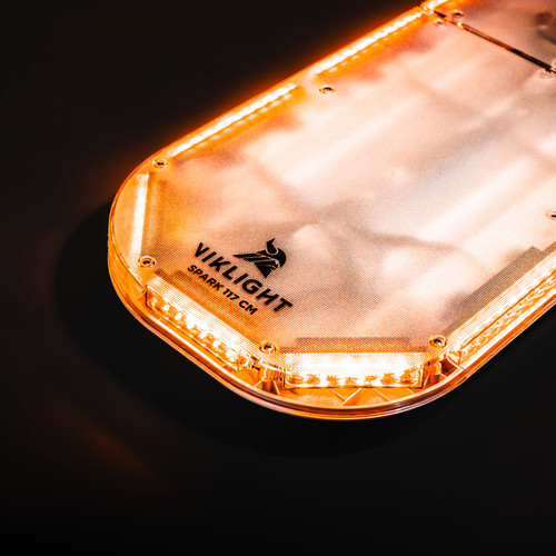 LED light bar with a low profile, backed by a 5-year warranty and ECE approval for roadside work. The bar features all modern functionalities including cruise mode, traffic directing to the right, left, and center-out, as well as low-power mode.