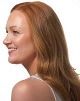 Model 2 wearing Versatile Bronze Shade + Sculp Refill - Biscuit