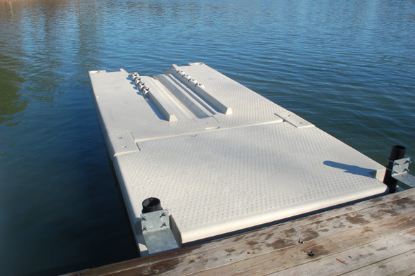 xl front extension used with floating boat port