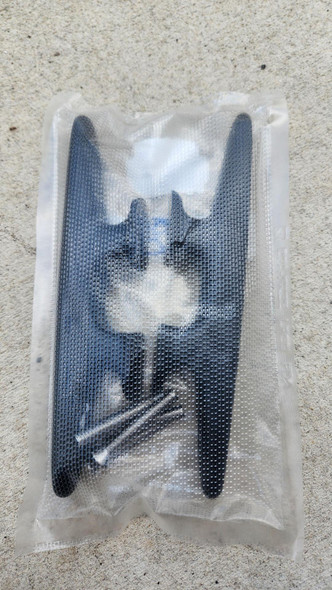 Pack of 2 8" Straight Cleat for Snap Dock products with 2 Bolts