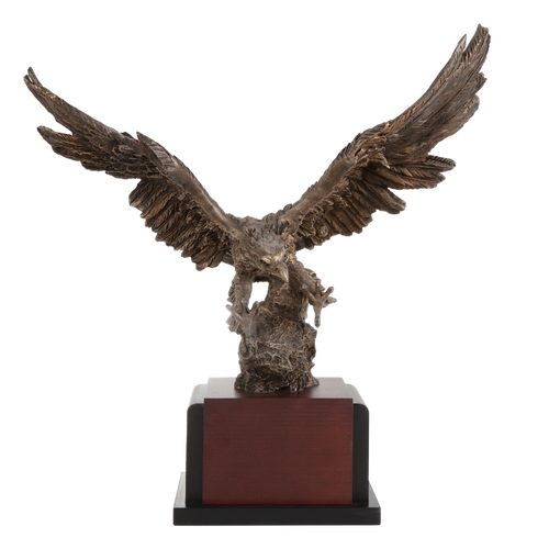 Soaring Eagle desktop sculpture with no plate