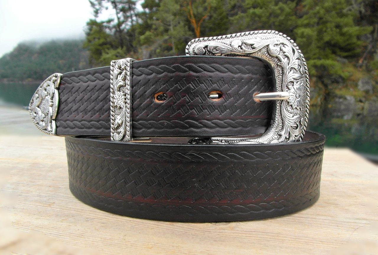 Black cowboy shop belt