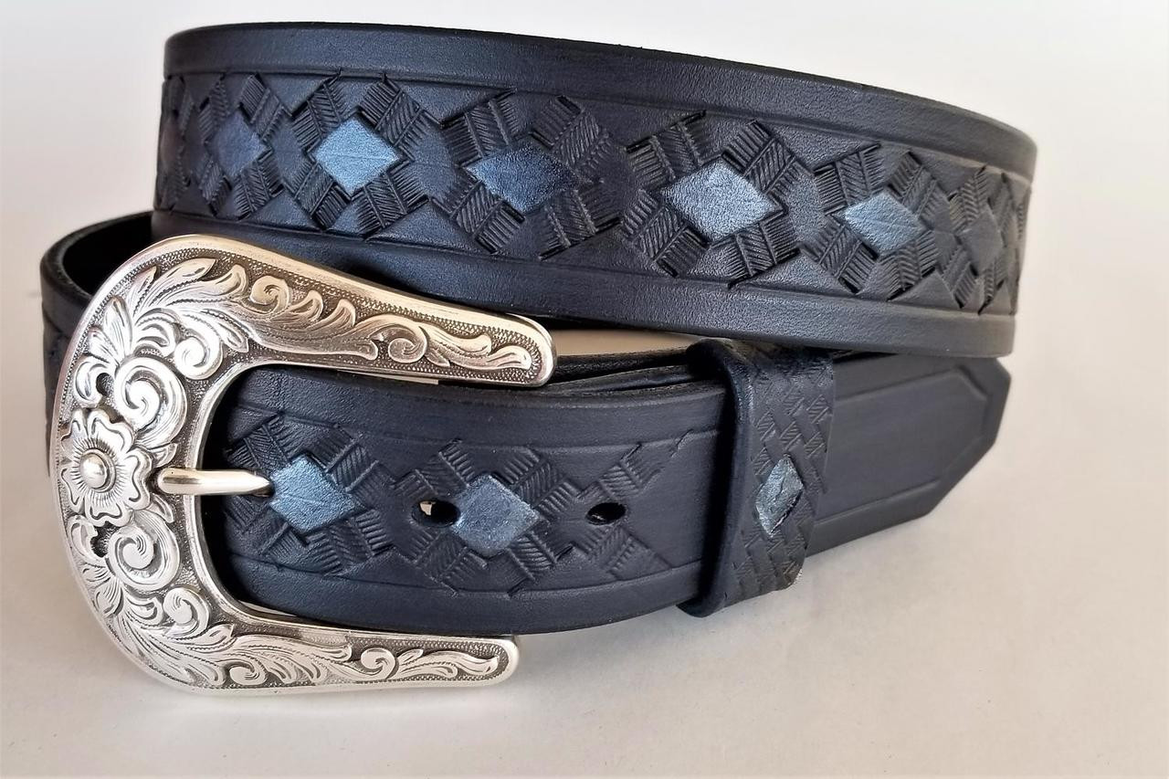 BLACK AND BLUE LEATHER BELT