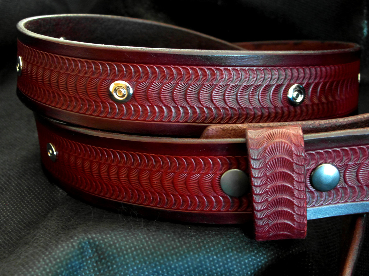 Studded western leather belt display picture 1