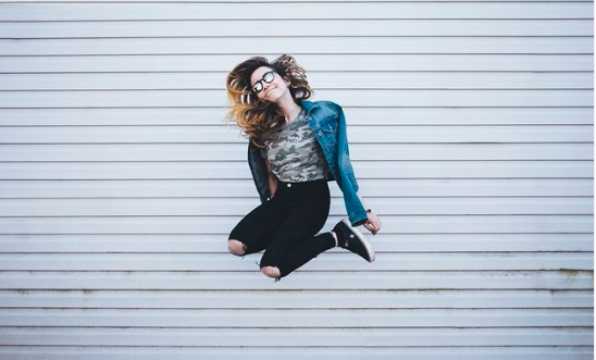 BEING HAPPY & HEALTHY WITH CBD