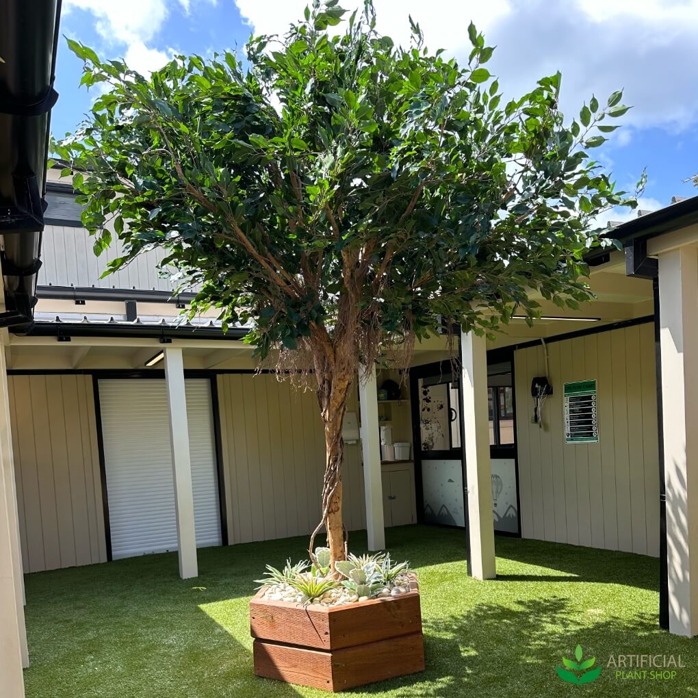 artificial-ficus tree