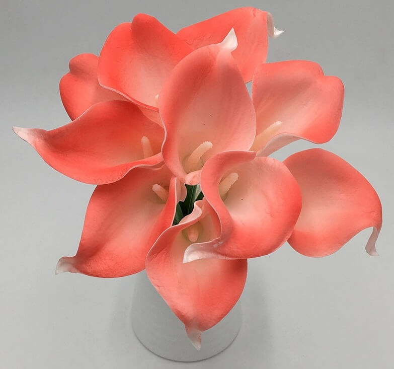 The Differences Between Artificial Flowers And Silk Flowers