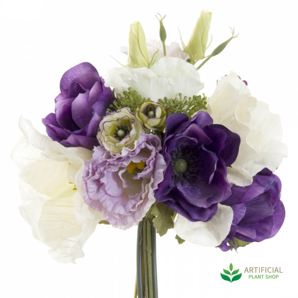 The beauty in faking it, with artificial flowers, at your wedding