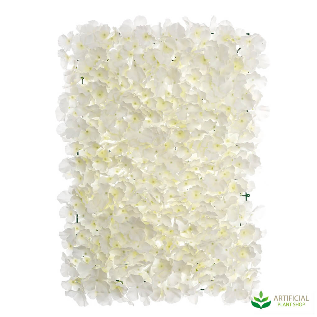 The beauty in faking it, with artificial flowers, at your wedding