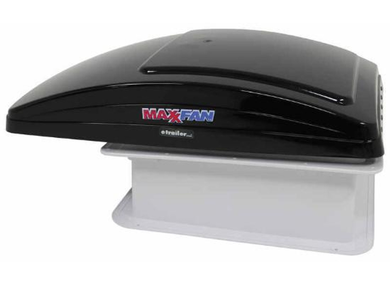 MaxxFan Deluxe 12V Roof Vent with 10-Speed Fan 6200K - Smoke Finish