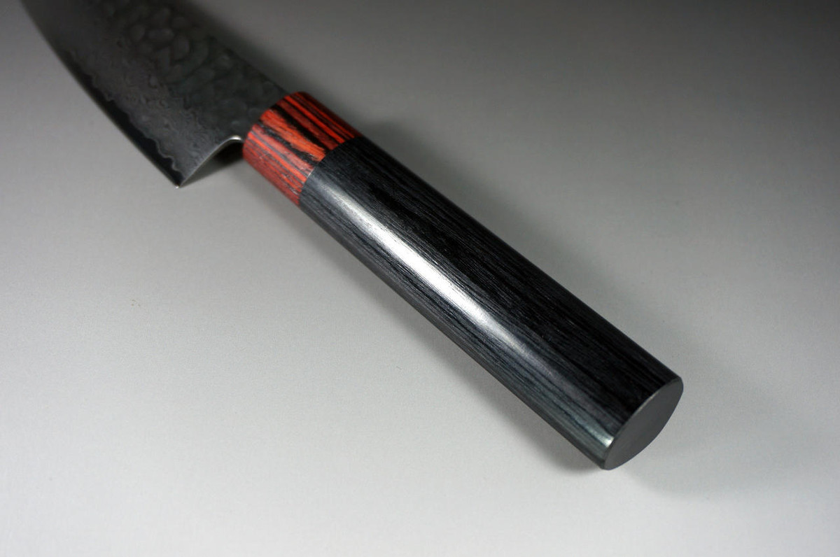 Iseya I-series 33 Layer VG-10 Damascus Hammered Japanese Chefs Santoku Knife 135mm