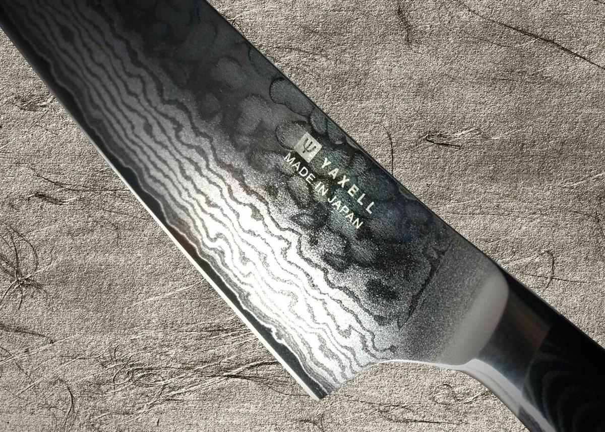 Yaxell YO-U 37-Layer VG-10 Damascus Hammered Japanese Chefs Santoku Knife 165mm