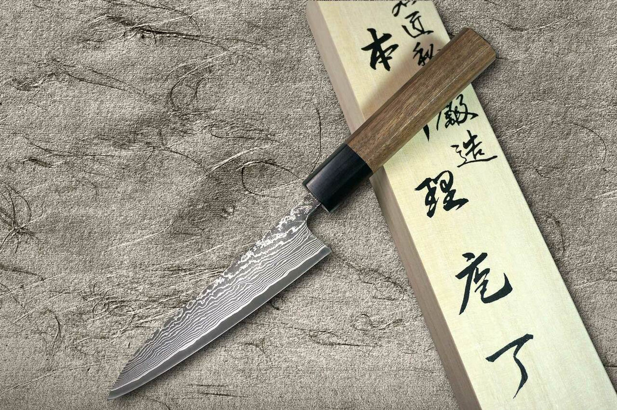 Shigeki Tanaka 33-Layer R2SG2 Damascus Harukaze Japanese Chefs Petty KnifeUtility 135mm with Walnut Handle