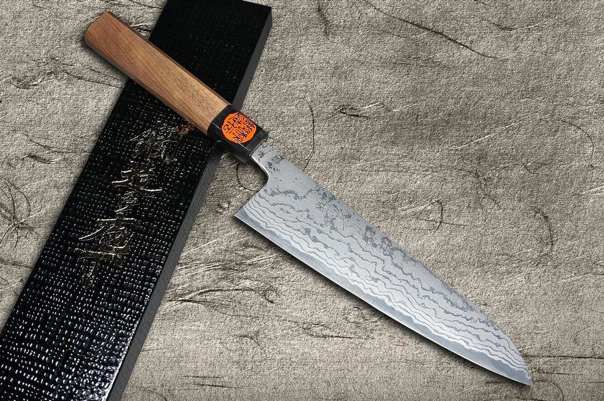Shigeki Tanaka Aogami Nr.2 Damast WN Japanisches Koch-Kengata-Gyuto-Messer 180 mm mit Walnussgriff