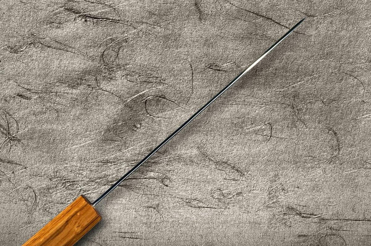 Yu Kurosaki R2SG2 Hammered SENKO WA OK8M Japanese Chefs Santoku Knife 170mm with Urushi Lacquered Oak Handle