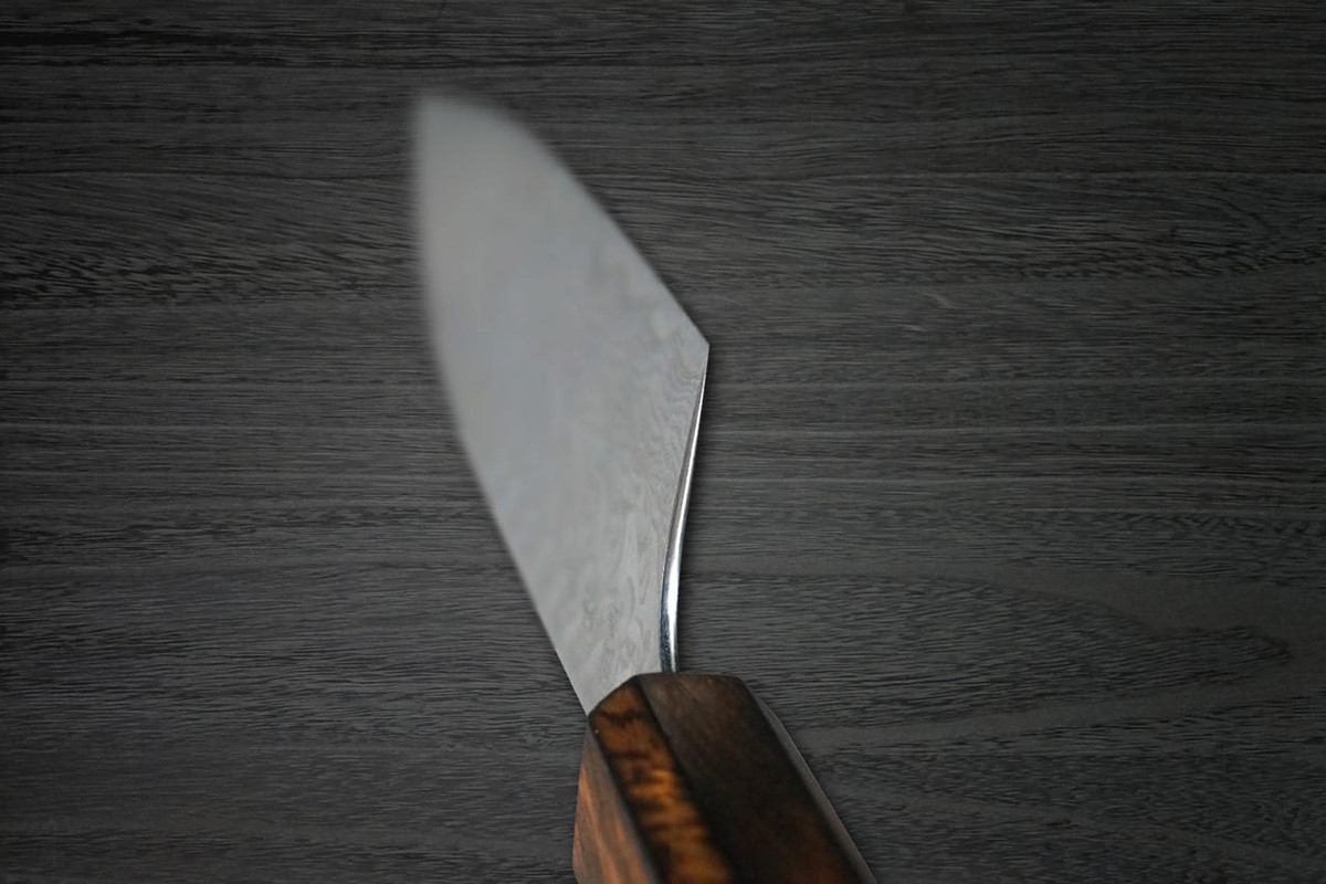 Yoshimi Kato R2 Black Damascus OK8M Japanese Chef's Santoku Knife 170mm with Urushi Lacquered Oak Handle 