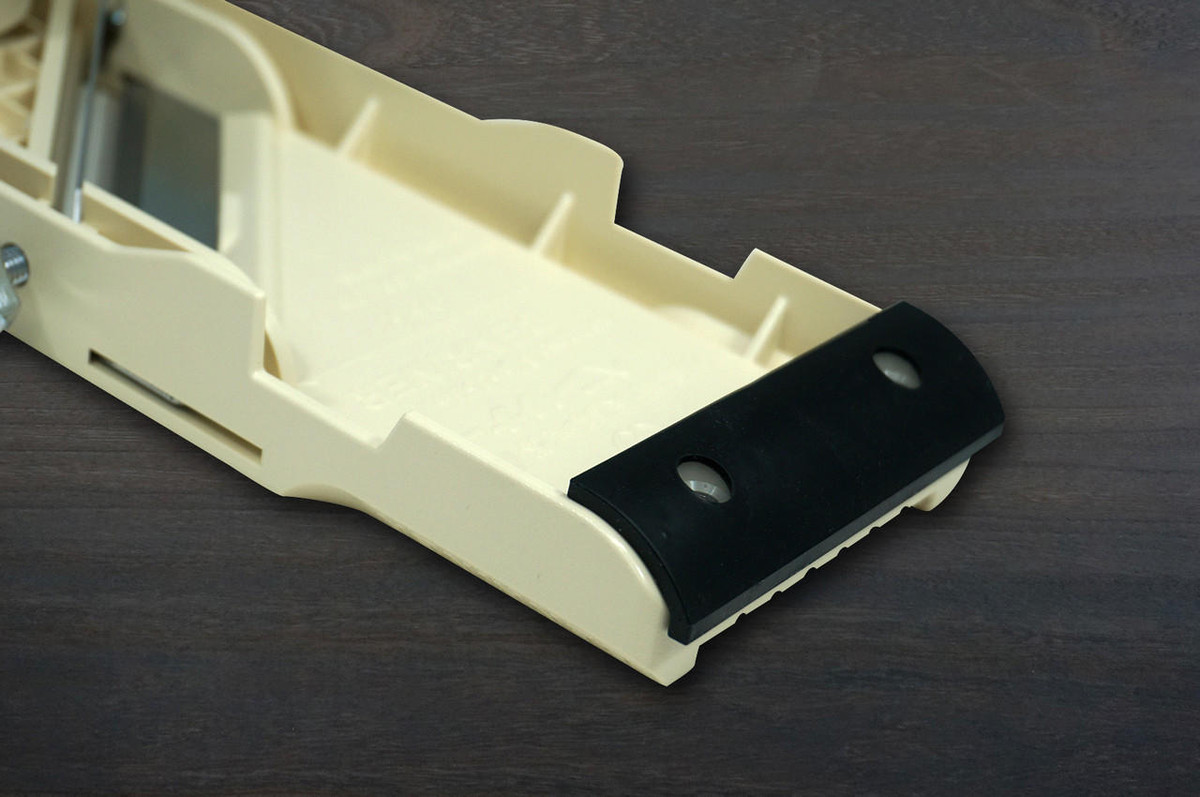 Benriner Japanese Mandolin All-Purpose Vegetable Slicer (No.64 Series) 