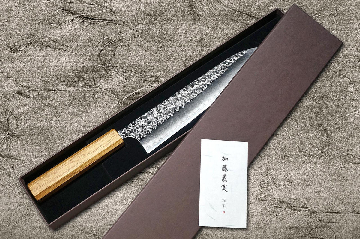Yoshimi Kato R2 MINAMO Hammered OK8N Japanese Chef's Gyuto Knife 210mm with Urushi Lacquered Oak Handle Natural Color 